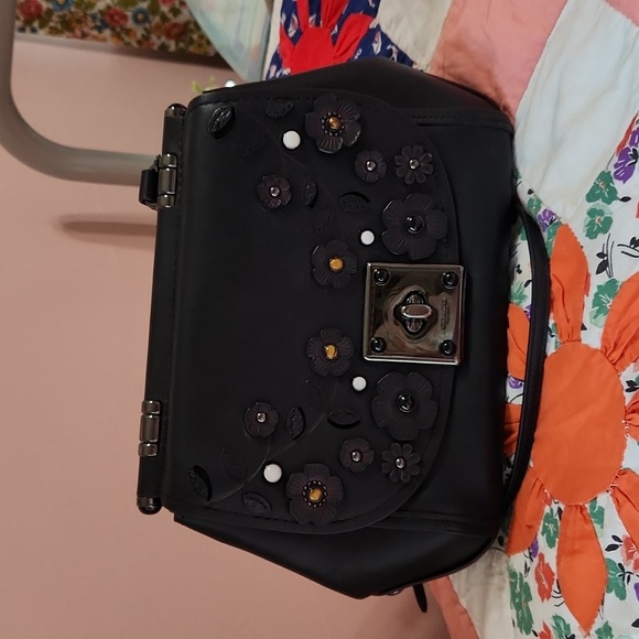 Coach Handbags - Coach willow floral drifter satchel